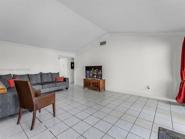 10362 SW 208th Ln, Cutler Bay FL 33189