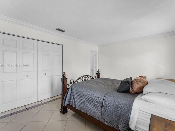 10362 SW 208th Ln, Cutler Bay FL 33189