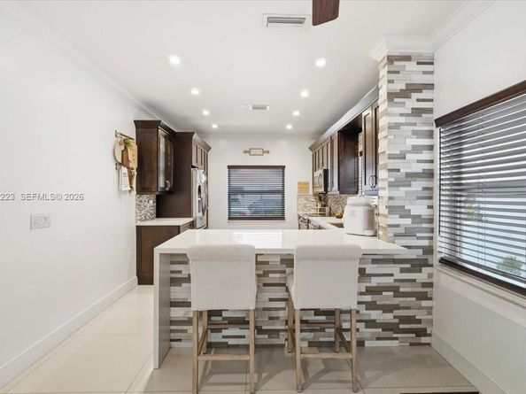 17303 NW 6th Ct, Pembroke Pines FL 33029