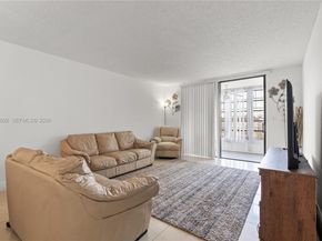 1800 SW 81st Ave 1309, North Lauderdale FL 33068