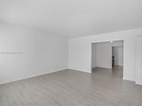 8031 Hawthorne Ave, Miami Beach FL 33141