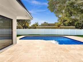 1501 NW 109th Ter, Pembroke Pines FL 33026