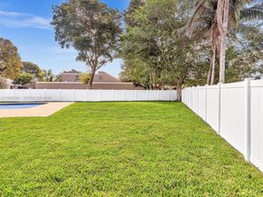 1501 NW 109th Ter, Pembroke Pines FL 33026