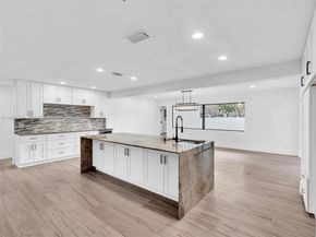 1501 NW 109th Ter, Pembroke Pines FL 33026