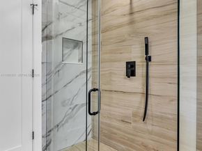 1501 NW 109th Ter, Pembroke Pines FL 33026