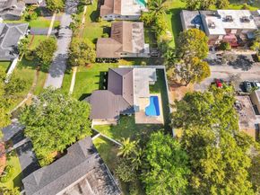 1501 NW 109th Ter, Pembroke Pines FL 33026