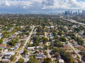 1401 NW 44th St, Miami FL 33142