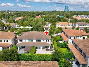 5952 W Brookfield Cir W, Hollywood FL 33312