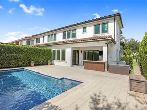 5952 W Brookfield Cir W, Hollywood FL 33312