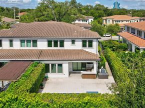5952 W Brookfield Cir W, Hollywood FL 33312