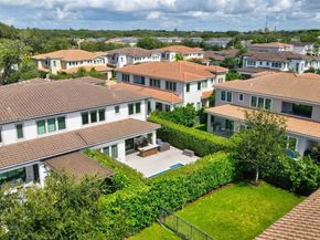 5952 W Brookfield Cir W, Hollywood FL 33312