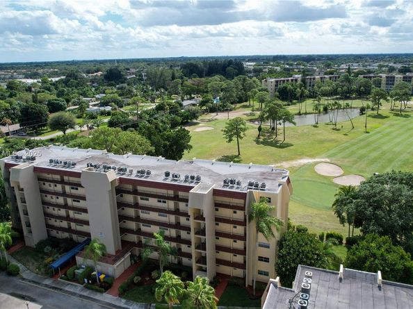 3654 Via Poinciana 502, Lake Worth FL 33467