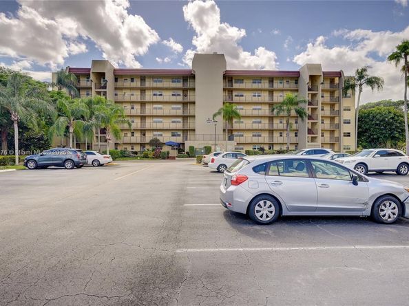 3654 Via Poinciana 502, Lake Worth FL 33467