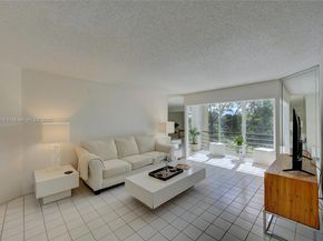 3654 Via Poinciana 502, Lake Worth FL 33467