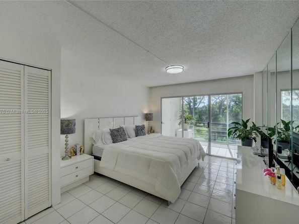 3654 Via Poinciana 502, Lake Worth FL 33467