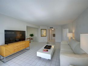 3654 Via Poinciana 502, Lake Worth FL 33467