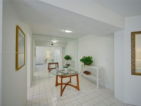 3654 Via Poinciana 502, Lake Worth FL 33467