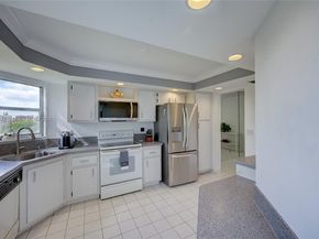 3654 Via Poinciana 502, Lake Worth FL 33467