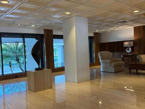 2333 Brickell Ave 2607, Miami FL 33129