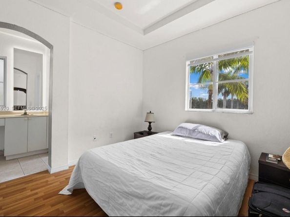 8362 NW 107th Ct 724, Doral FL 33178