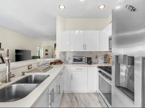 8362 NW 107th Ct 724, Doral FL 33178