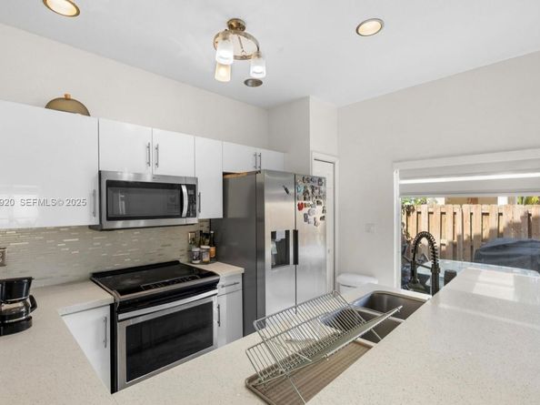 8362 NW 107th Ct 724, Doral FL 33178