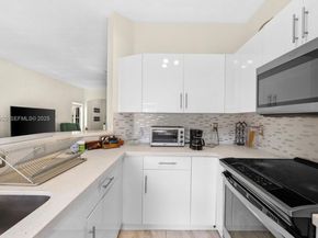 8362 NW 107th Ct 724, Doral FL 33178