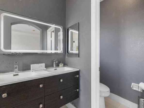 8362 NW 107th Ct 724, Doral FL 33178