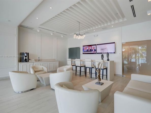 3201 NE 183rd St 1405, Aventura FL 33160