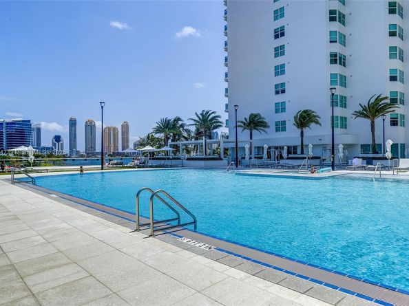 3201 NE 183rd St 1405, Aventura FL 33160