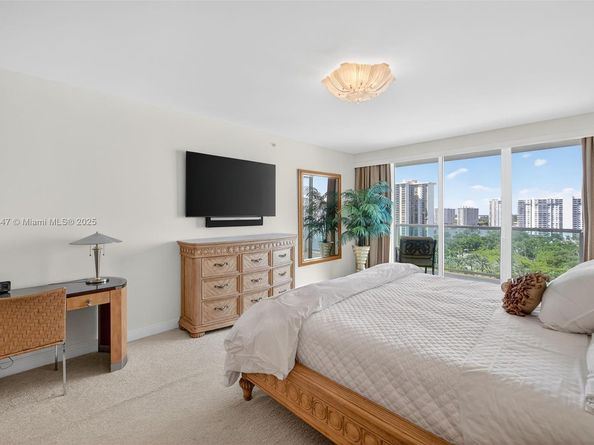 3201 NE 183rd St 1405, Aventura FL 33160