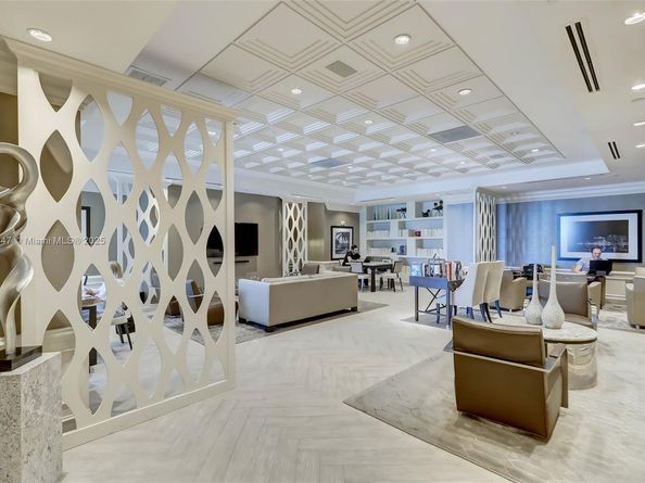 3201 NE 183rd St 1405, Aventura FL 33160