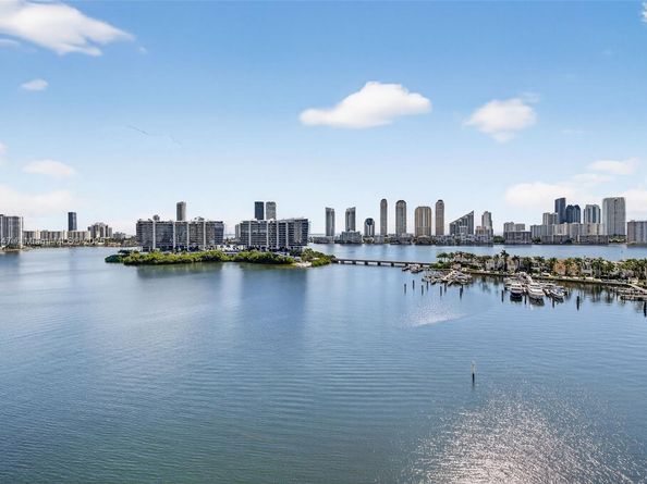 3201 NE 183rd St 1405, Aventura FL 33160