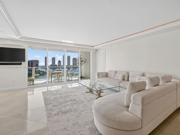 3201 NE 183rd St 1405, Aventura FL 33160