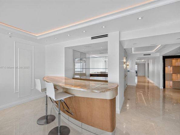 3201 NE 183rd St 1405, Aventura FL 33160