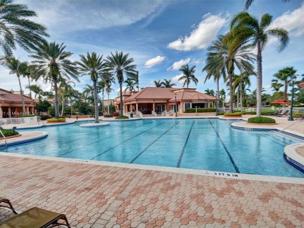 3060 SW 195th Ter, Miramar FL 33029