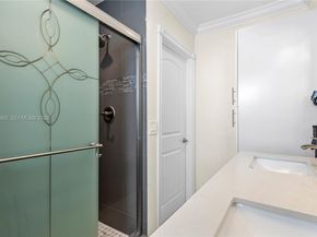 329 SE 3rd St 405P, Hallandale Beach FL 33009