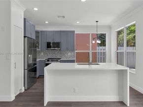 4331 Lake Tahoe Cir, West Palm Beach FL 33409