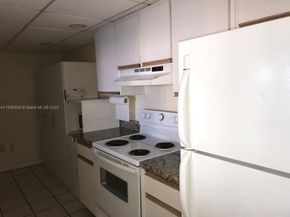 540 Brickell Key Dr 1706, Miami FL 33131