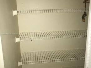 540 Brickell Key Dr 1706, Miami FL 33131