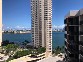 540 Brickell Key Dr 1706, Miami FL 33131