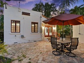 1137 Asturia Ave, Coral Gables FL 33134