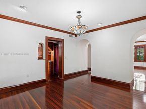 1137 Asturia Ave, Coral Gables FL 33134