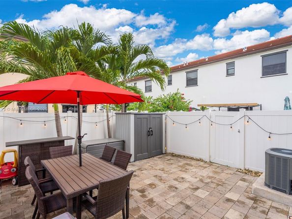 10547 W 34th Ct, Hialeah FL 33018