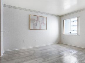 1033 Lenox Ave 304, Miami Beach FL 33139