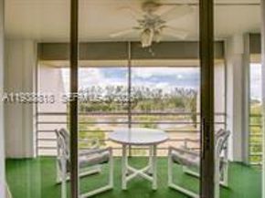 3959 Via Poinciana 605, Lake Worth FL 33467