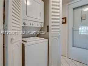 3959 Via Poinciana 605, Lake Worth FL 33467