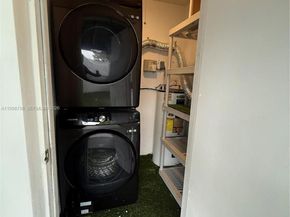 2502 NW 48th St, Tamarac FL 33309