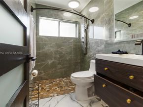 2502 NW 48th St, Tamarac FL 33309