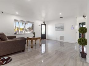 2502 NW 48th St, Tamarac FL 33309